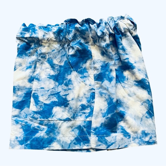 New Look casual sports blue white tie-dye Shorts Small elastic waist flowy soft - Picture 3 of 9